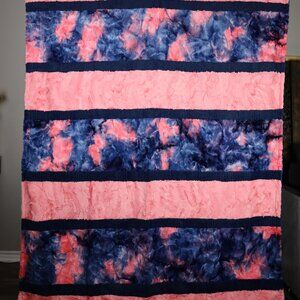 NWT Sew Sweet Minky Designs - unique stripe adult minky blanket!